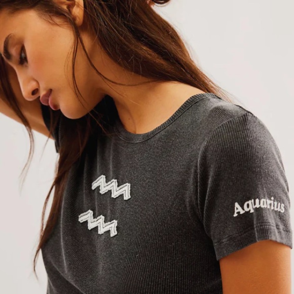 The laundry room baby tee